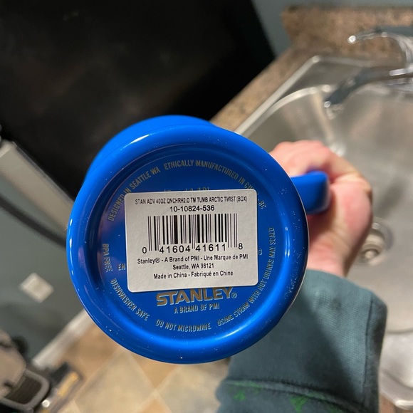 Stanley 40oz “Arctic Twist” - Picture 4 of 5